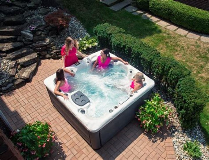 4 Person Hot Tub Clinton CT