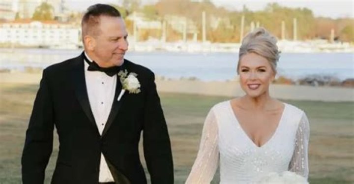Age, Biography, Husband, Music, And Net Worth