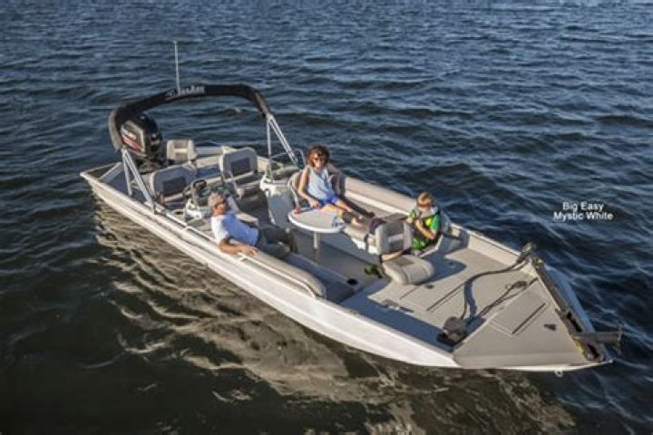 Aluminum Deck Boat