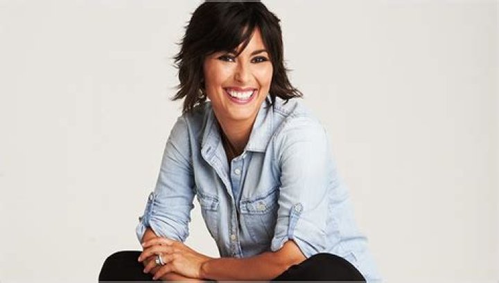 Amy Stran: Your Guide to the QVC Host, Fashion Maven, and Family Life