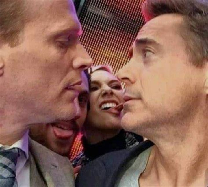 Are Paul And Robert Related?