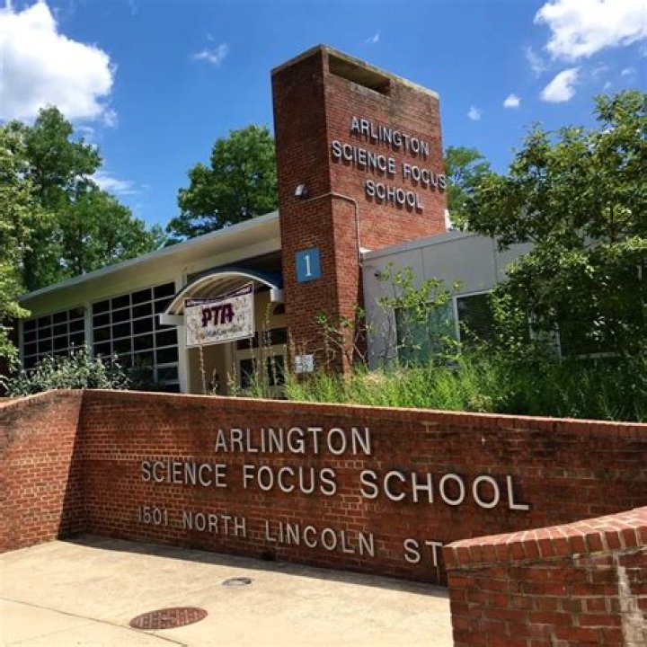 Arlington Science Focus Elementary School / Arlington Science Focus School