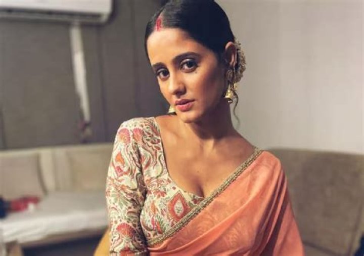Ayesha Singh's Real-Life Partner Revealed