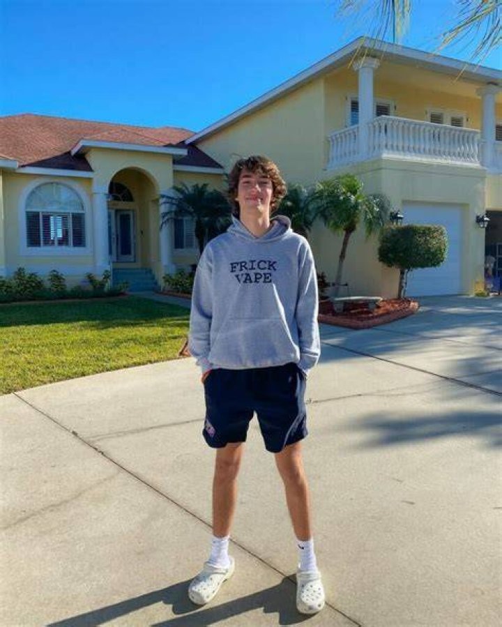 Baylen Levine Biography Age Height Net Worth
