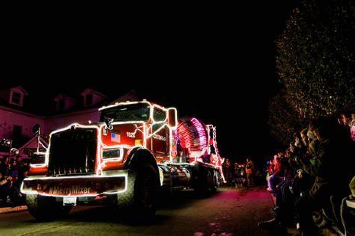 Bentonville, Indiana Christmas Light Installation