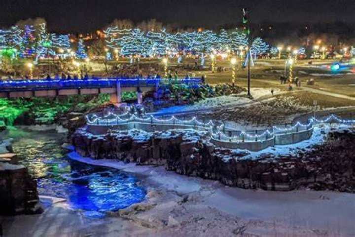 Berea, North Dakota Xmas Light Setup