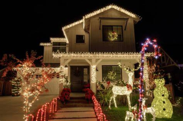 Bernice, Montana Christmas Light Setup
