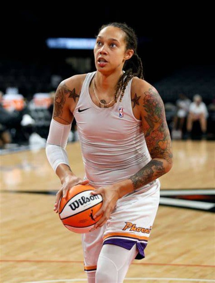 Brittney Griner Without A Shirt