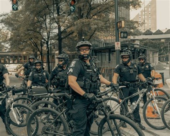 Can Waze avoid police