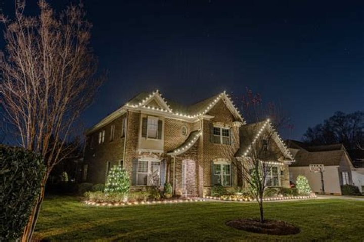 Cave, Kansas Christmas Light Installation