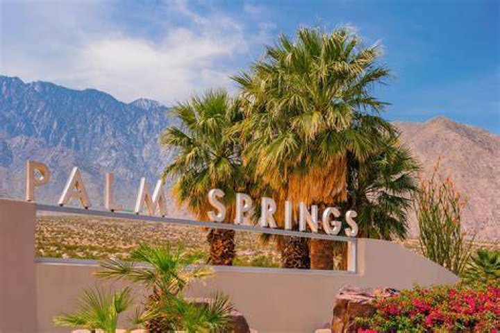 Commercial Cleaning Company North Palm Springs Ca