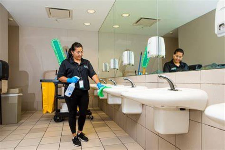 commercial cleaning services des moines - Commercial Cleaning