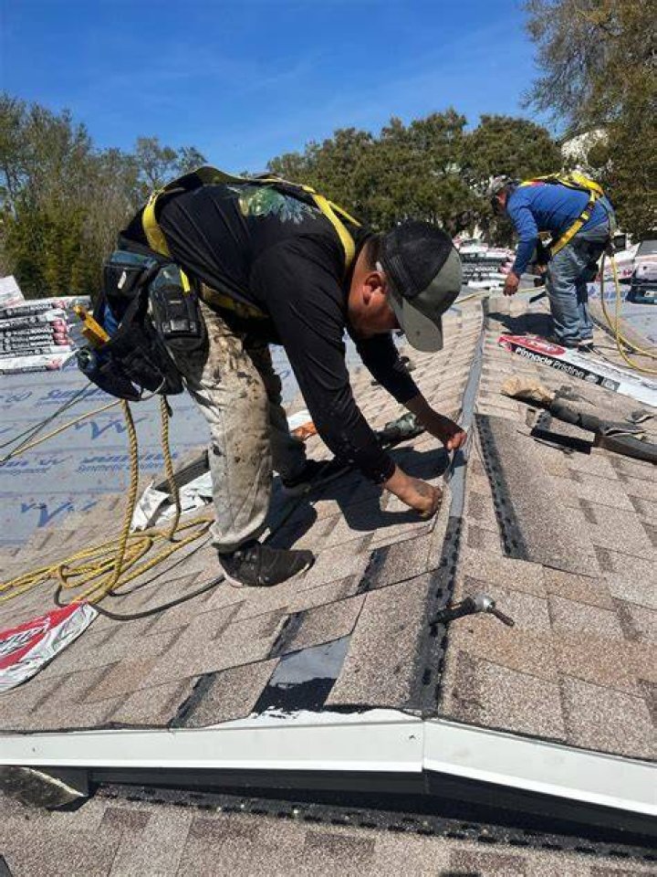 commercial roofing contractors-Longwood, FL