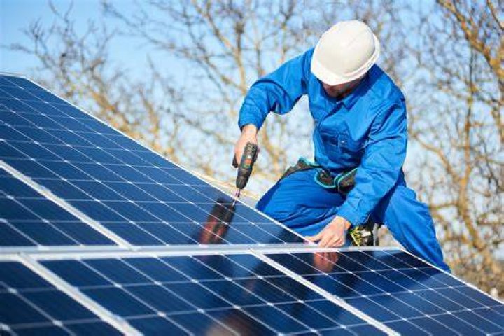 Commercial Solar Panel Installation And Repair