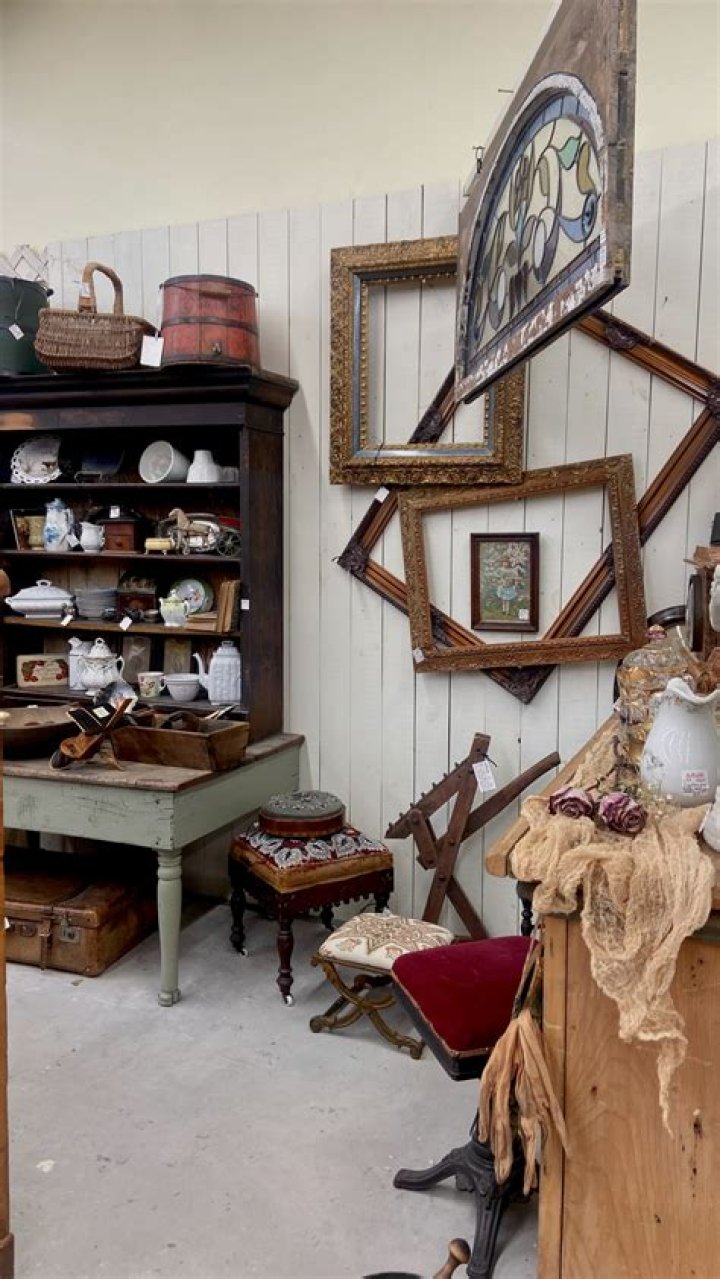 Coupeville Cash Store / Butler Bell Antiques / Gift Gallery Antiques
