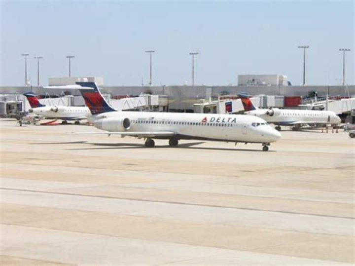 Dc-9 Retirement Delta