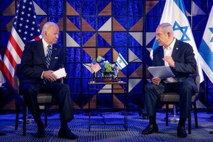 Decoding The Significance Of Fleur Cates' Wikipedia Meet With Benjamin Netanyahu