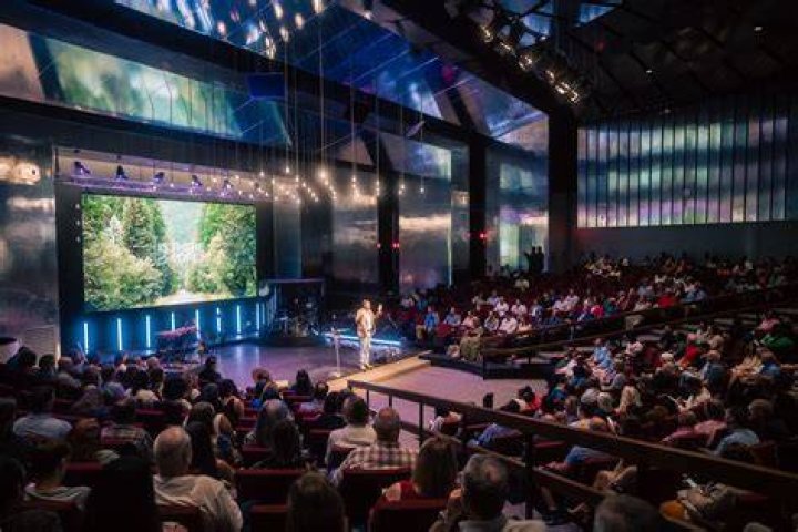 Discovering Life Church: The Craig Groeschel Main Campus Experience