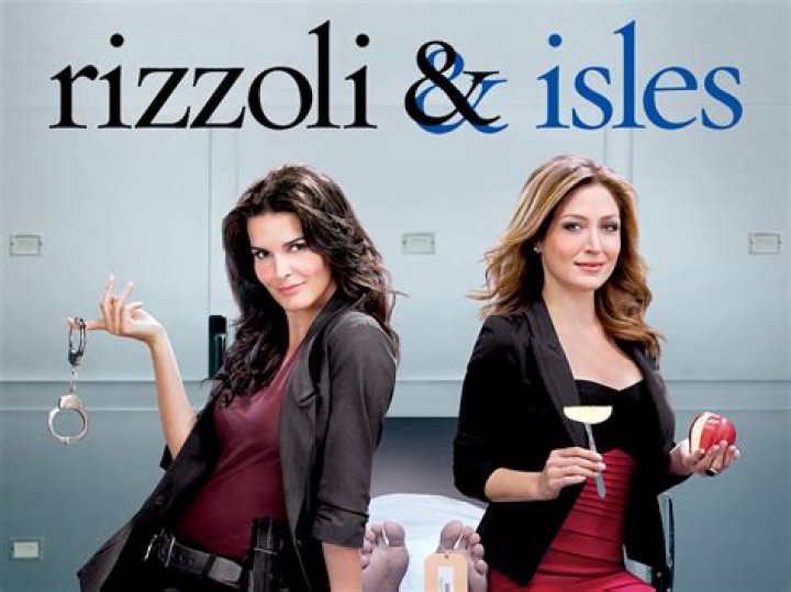 Discovering Nina Holiday: The Brilliant Mind of Rizzoli &amp; Isles' CSI