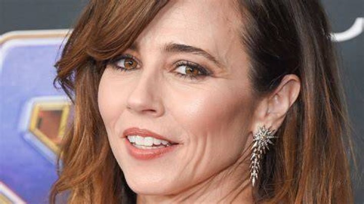 ellen page looks like linda cardellini