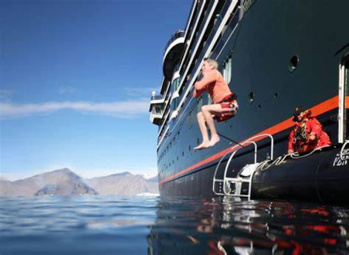 Explore The Unforgettable Arctic Wilderness With Yamal Bruder Tours