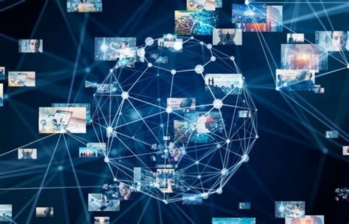Exploring Aagmaal: A Glimpse into Online Communities Today