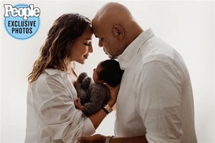 Exploring The Number Of Children Israel Houghton Blessed With