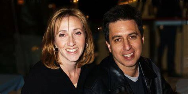 Famous Comedian Dana Carvey And His Beloved Wife