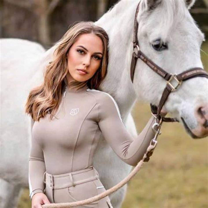 Female Horse Rider Jessie Aikman Died In