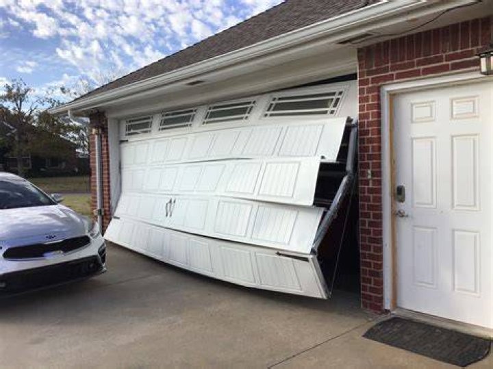 garage door repair companies in Clarksburg, MD