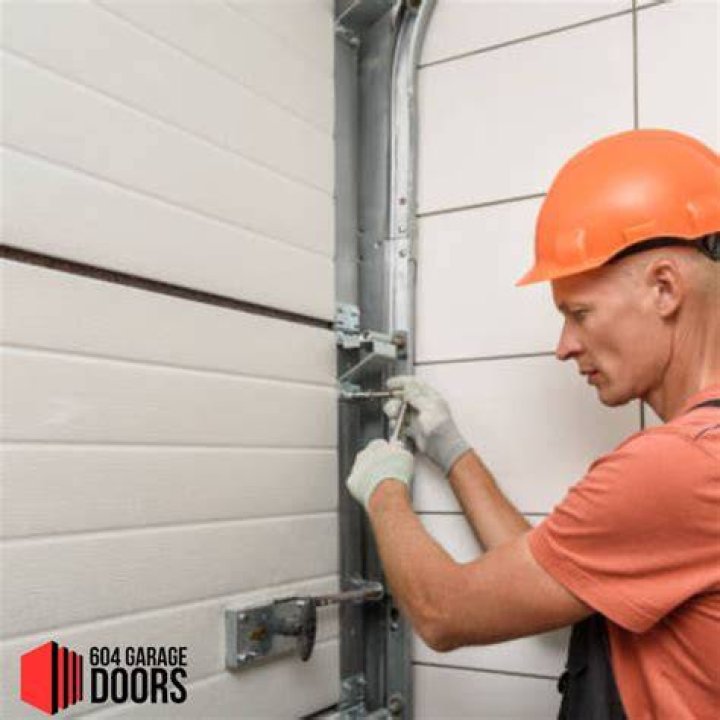 garage door repair services Bronson, FL