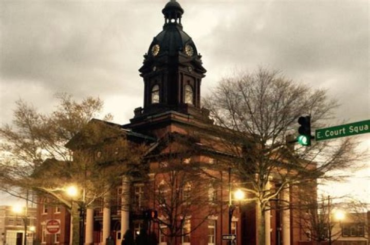  Get to Know the Historic Downtown Newnan 