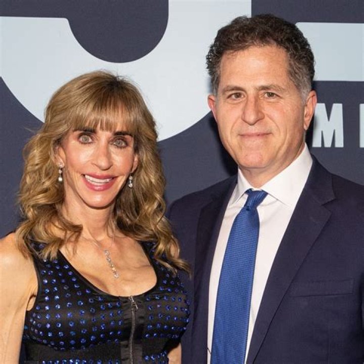 How Carmen Grebenisan Built Her Multi-Million Dollar Net Worth
