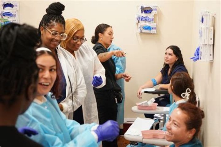 How Much Is Phlebotomist Training Enumclaw WA 98022