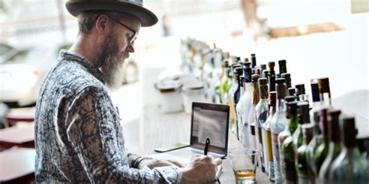 Import alcohol into the UK