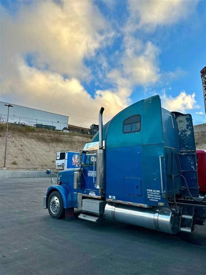 jeff clark dallas tx freightliners
