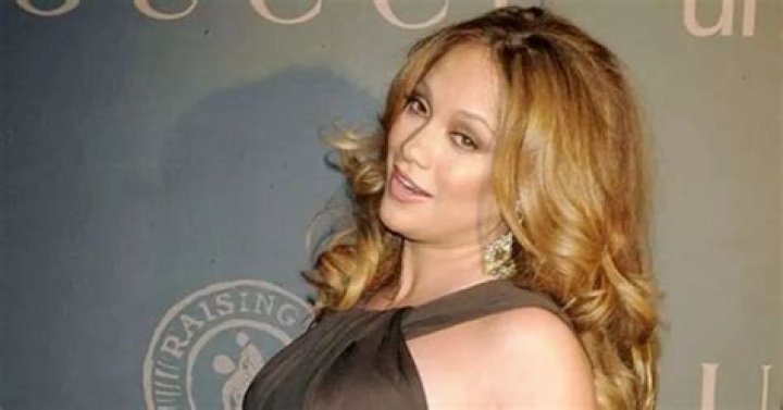 Jennifer Lopez's Pregnancy Rumors Debunked
