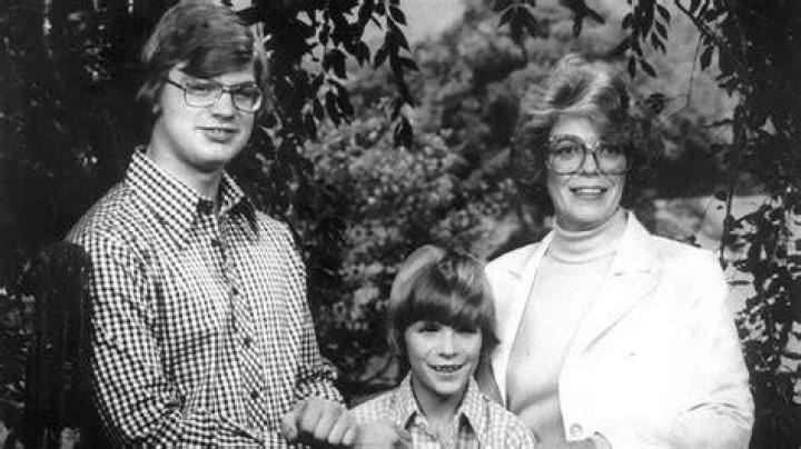 Joyce Dahmer, Mother Of A Notorious Son
