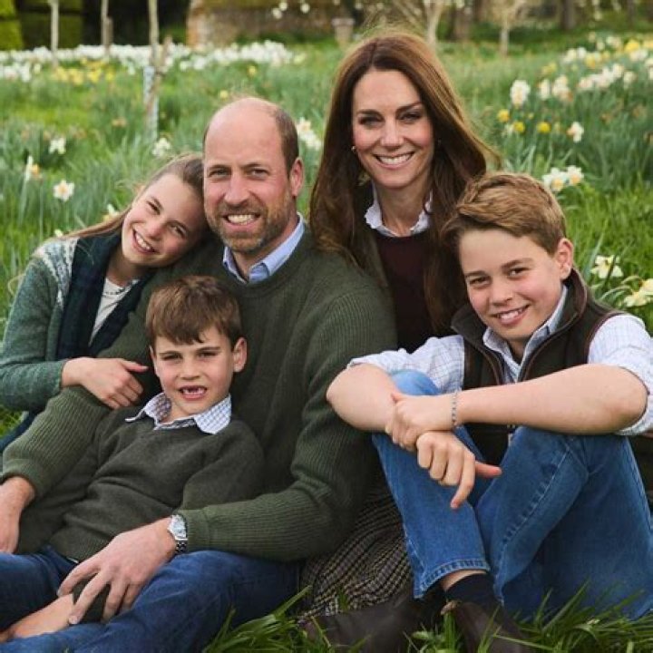 Kate Middleton, Prince William Debut Conjugal Coat of Arms: Picture
