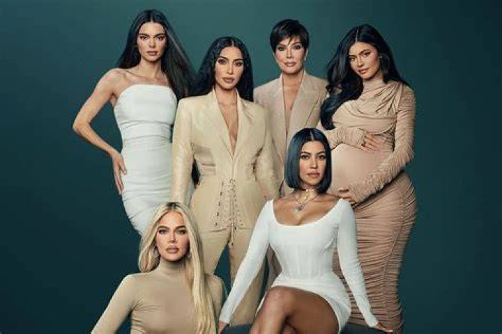 Kim Kardashian Would Totally Date Justin Bieber, Shrugs Off Bill O'Reilly