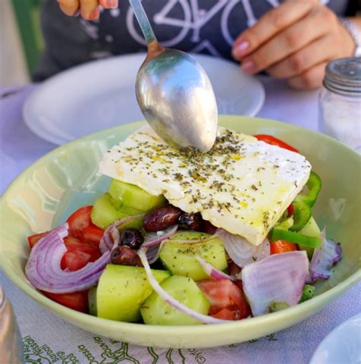 Kourtney Kardashian Shares Salad Recipe That Will Keep You Full