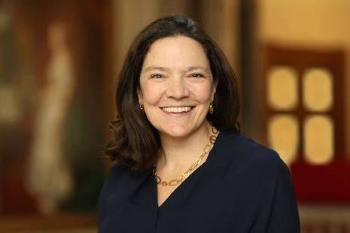 Laura Davies - GOV.UK