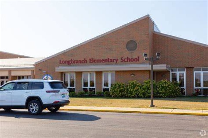 Long Branch Elementary School / Overview
