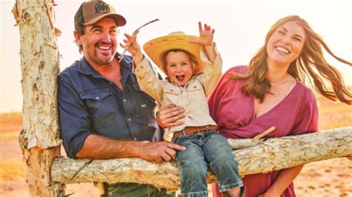 Matt Wright Wife: A Glimpse into the Outback Wrangler's Family Life