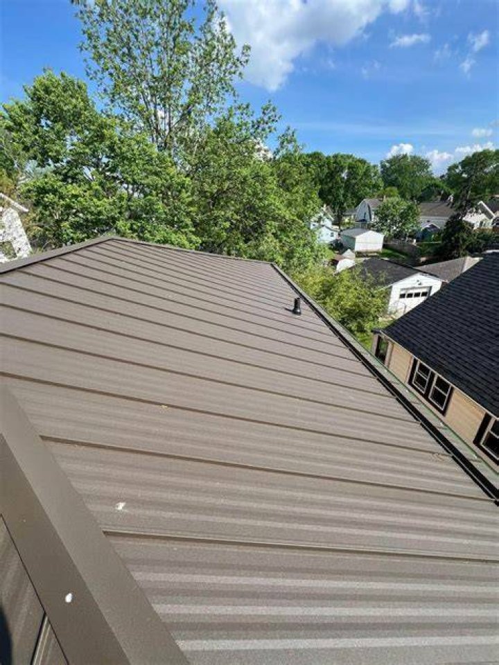 metal roofing companies Janesville, WI