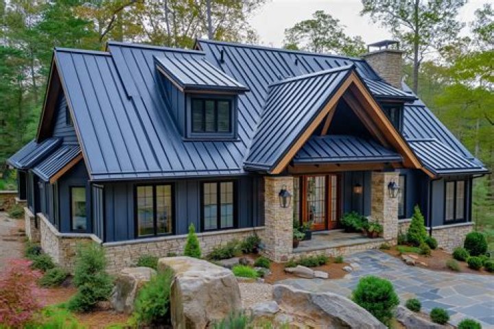 metal roofing cost-East Rochester, NY