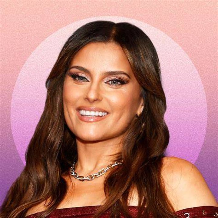 Nelly Furtado Vek: A Journey Through The Life Of A Musical Icon