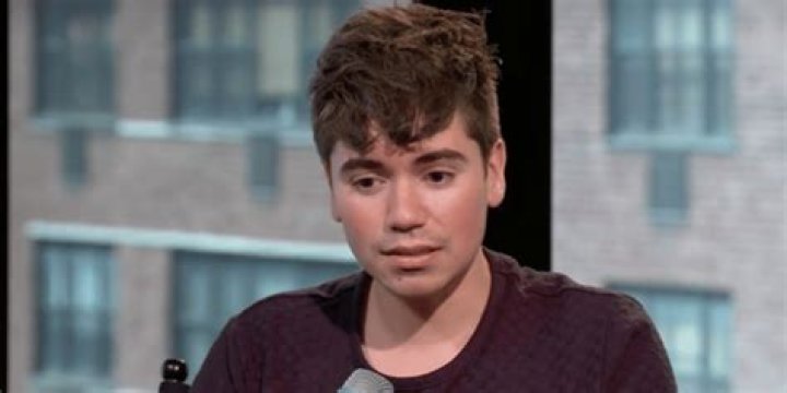 Noah Galvin And The Nuances Of Gender Identity