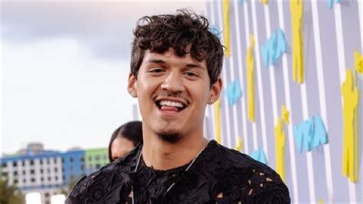Omar Apollo Accused Of Cultural Appropriation: Unraveling The Blaccent Controversy