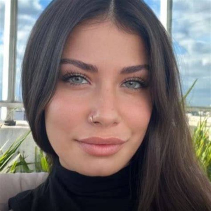 OnlyFans De La Maestra Marleny: A Controversial Online Platform
